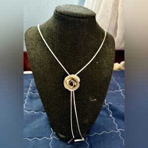 Silver Fashion Necklace